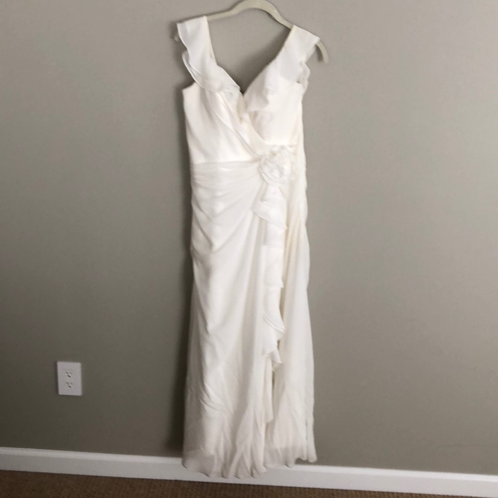 Light ivory wedding dress